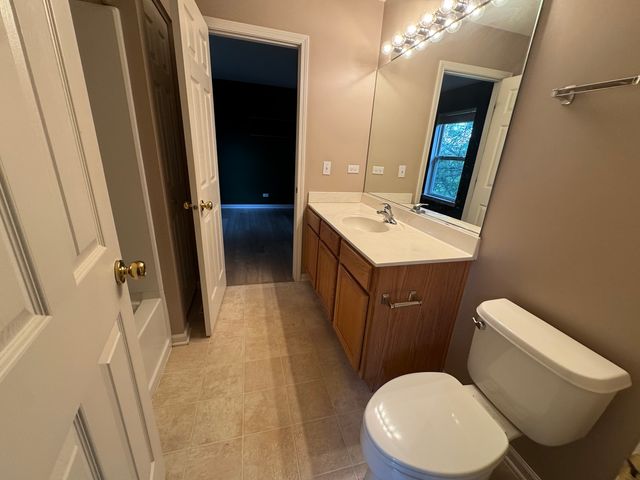 2365 Sunrise Circle, Aurora, IL 60503
