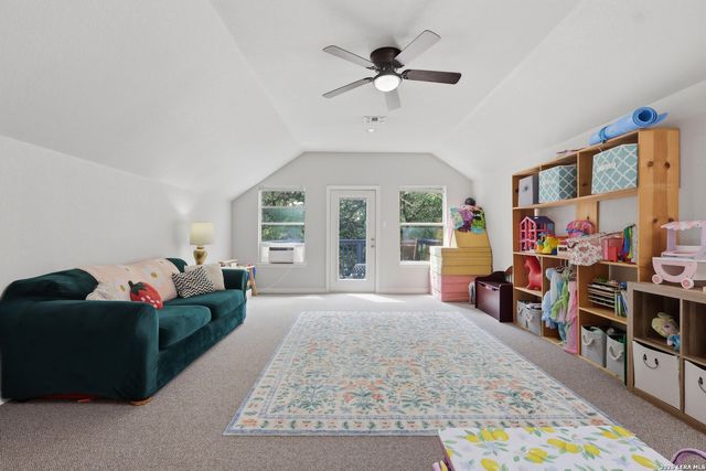 144 Wagon Wheel Dr, Spring Branch, TX 78070