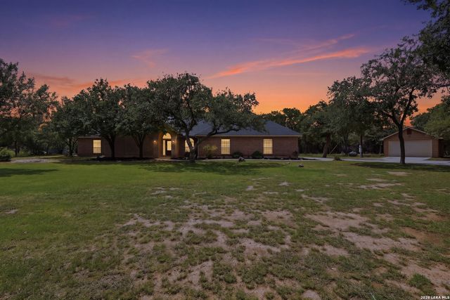 144 Wagon Wheel Dr, Spring Branch, TX 78070