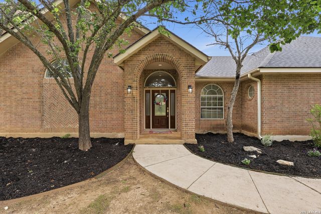 144 Wagon Wheel Dr, Spring Branch, TX 78070