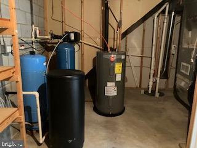 4205 ROLLING ACRES DR, Mount Airy, MD 21771