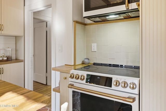 9160 Huston Road, Chatsworth, CA 91311