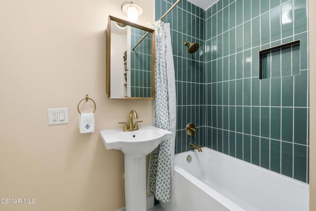 9160 Huston Road, Chatsworth, CA 91311