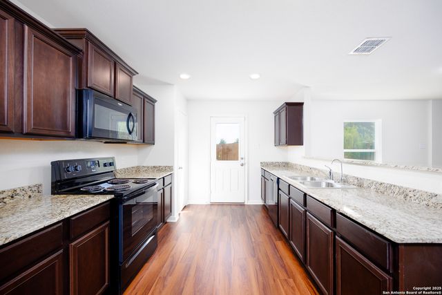 12318 Carlson Valley, San Antonio, TX 78252