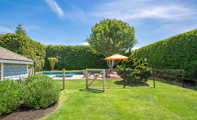 98 Powell Avenue, Southampton, NY 11968