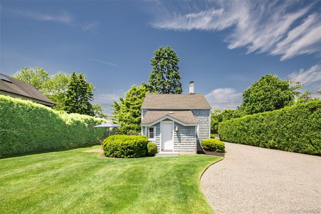 98 Powell Avenue, Southampton, NY 11968