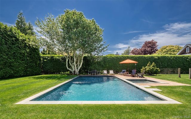 98 Powell Avenue, Southampton, NY 11968