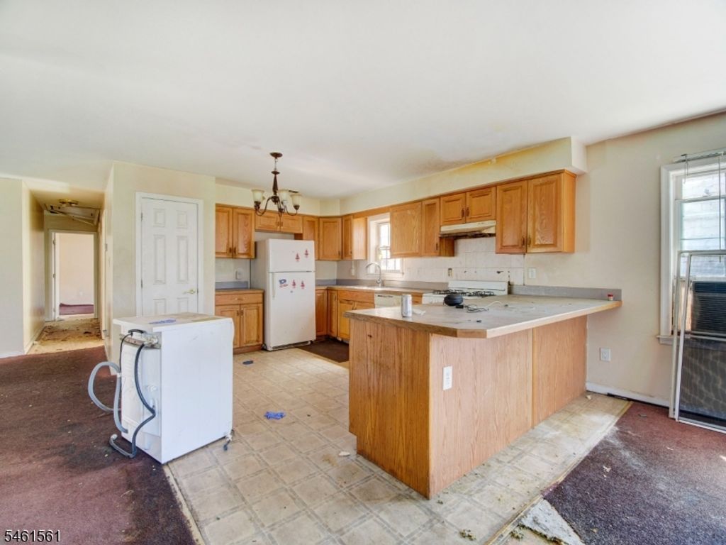 134 S Grove St, East Orange City, NJ 07018 — photo 5