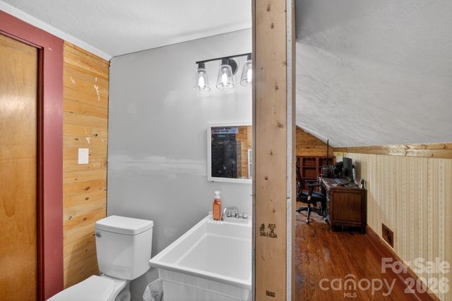 828 Jamestown Road, Morganton, NC 28655