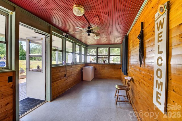 828 Jamestown Road, Morganton, NC 28655