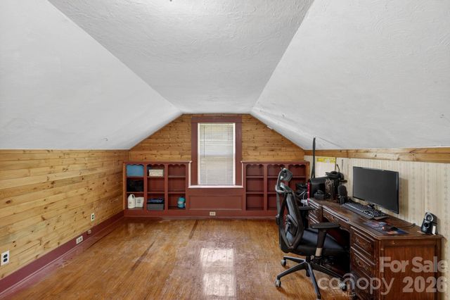 828 Jamestown Road, Morganton, NC 28655