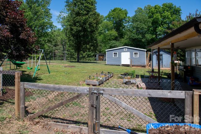 828 Jamestown Road, Morganton, NC 28655