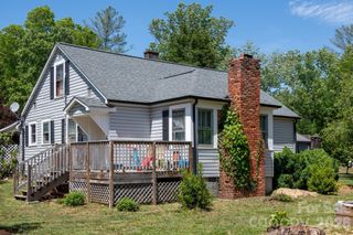 828 Jamestown Road, Morganton, NC 28655