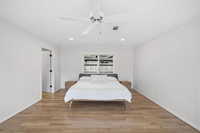 10131 Whiteside Lane, Houston, TX 77043