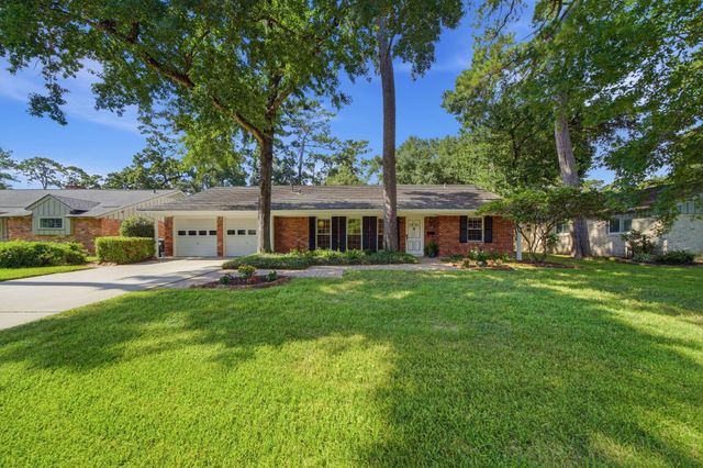 10131 Whiteside Lane, Houston, TX 77043