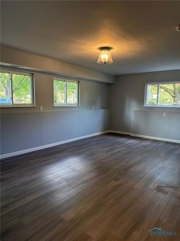 5741 Heatherbank Road, Toledo, OH 43614