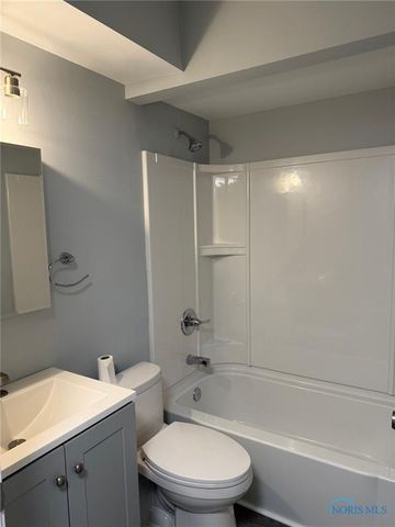 5741 Heatherbank Road, Toledo, OH 43614