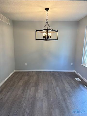 5741 Heatherbank Road, Toledo, OH 43614