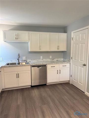 5741 Heatherbank Road, Toledo, OH 43614