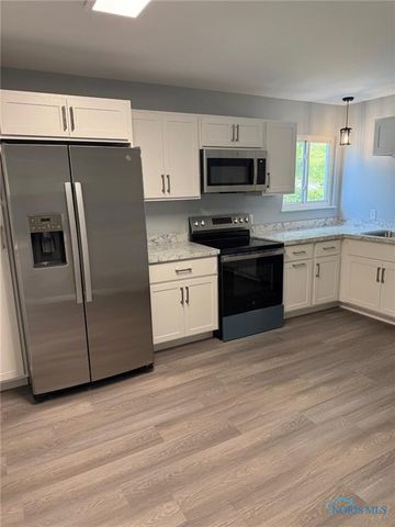 5741 Heatherbank Road, Toledo, OH 43614