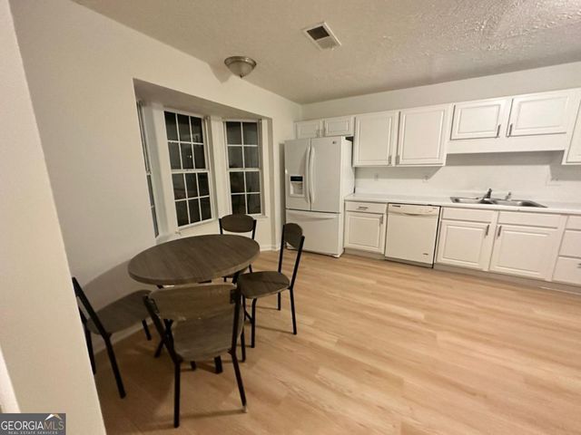 1181 Vintage Pointe Drive, Lawrenceville, GA 30044