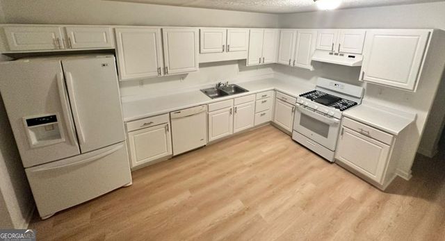 1181 Vintage Pointe Drive, Lawrenceville, GA 30044
