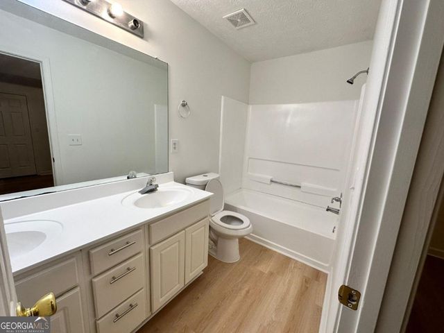 1181 Vintage Pointe Drive, Lawrenceville, GA 30044