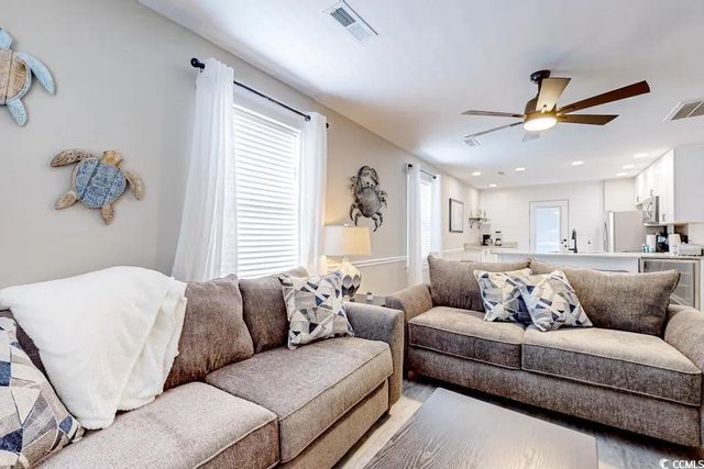 318 31st Ave. N, North Myrtle Beach, SC 29582