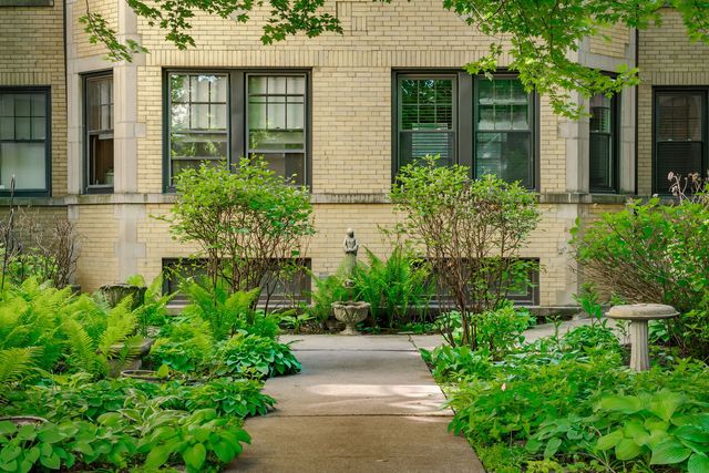 1425 W Summerdale Avenue 3A, Chicago, IL 60640