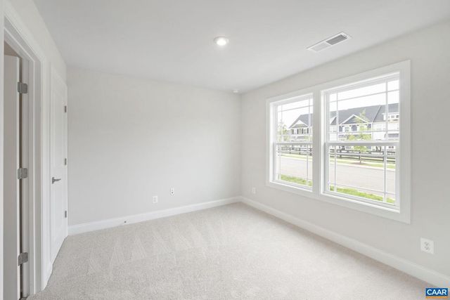 100 PARK RIDGE DR, Crozet, VA 22932