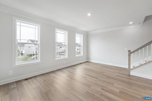 100 PARK RIDGE DR, Crozet, VA 22932