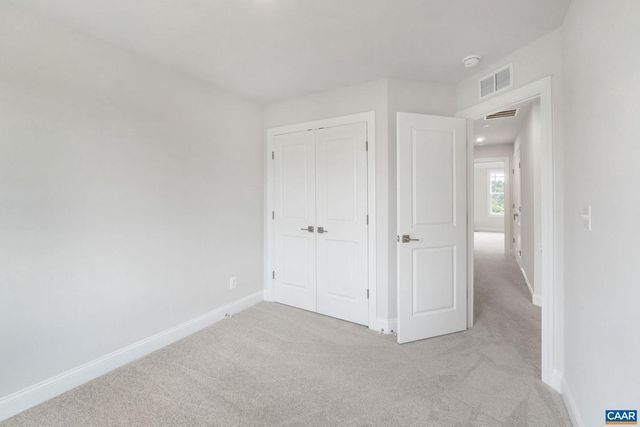 100 PARK RIDGE DR, Crozet, VA 22932