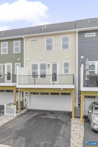 100 PARK RIDGE DR, Crozet, VA 22932