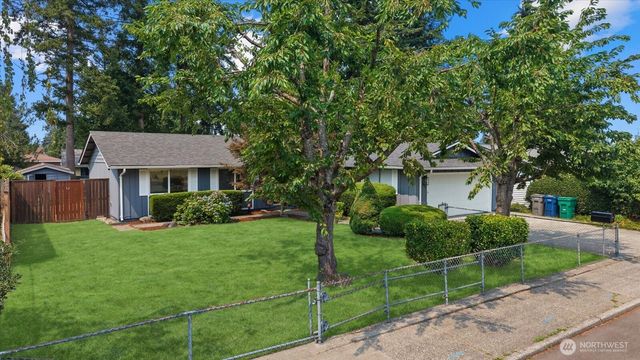 16749 128th Avenue SE, Renton, WA 98058