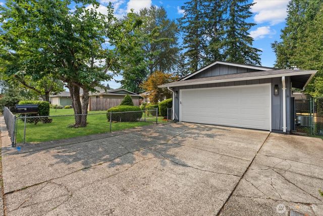 16749 128th Avenue SE, Renton, WA 98058
