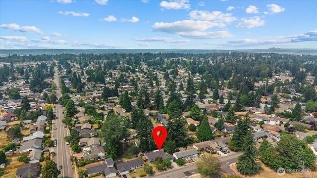 16749 128th Avenue SE, Renton, WA 98058