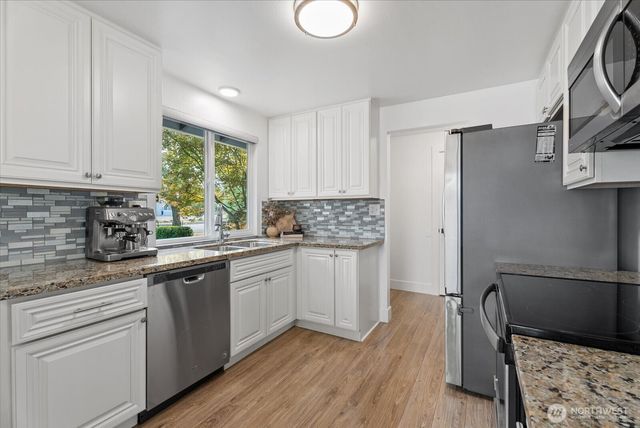 16749 128th Avenue SE, Renton, WA 98058