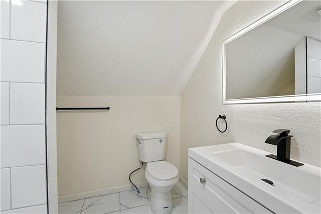 2111 Franklin Avenue, Lexington, MO 64067