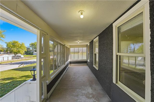 2111 Franklin Avenue, Lexington, MO 64067