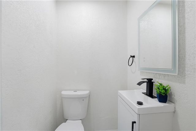 2111 Franklin Avenue, Lexington, MO 64067