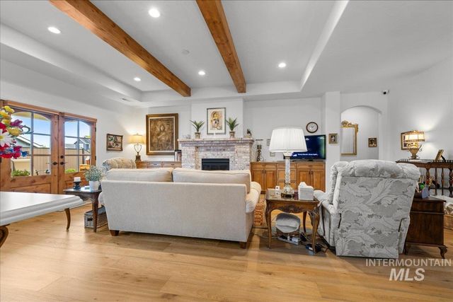 2016 E Mainacht St, Meridian, ID 83642