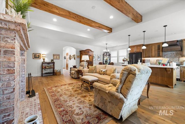 2016 E Mainacht St, Meridian, ID 83642