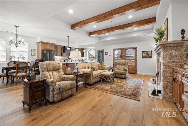 2016 E Mainacht St, Meridian, ID 83642