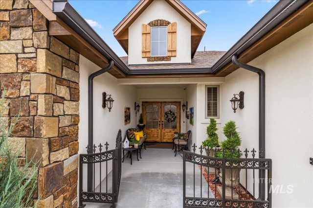 2016 E Mainacht St, Meridian, ID 83642