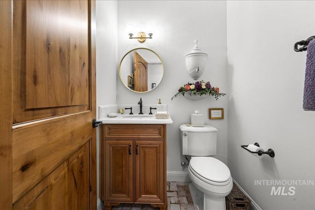 2016 E Mainacht St, Meridian, ID 83642