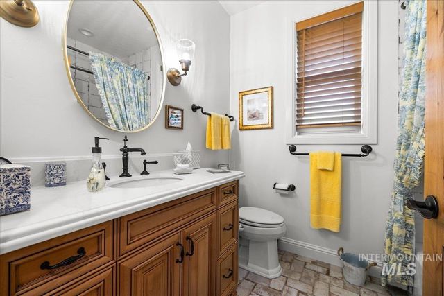 2016 E Mainacht St, Meridian, ID 83642