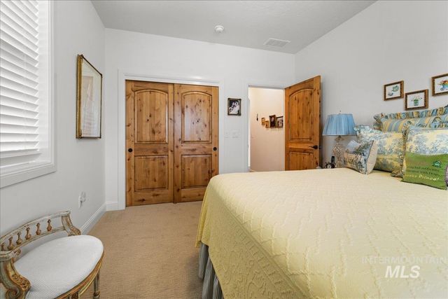 2016 E Mainacht St, Meridian, ID 83642