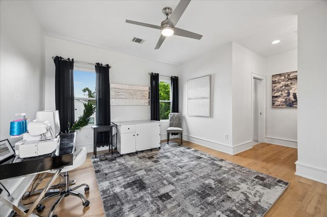 1913 Du Barry Lane, Houston, TX 77018