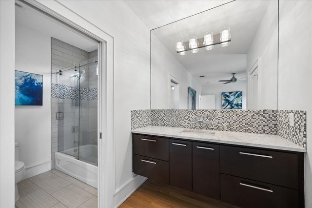 1913 Du Barry Lane, Houston, TX 77018