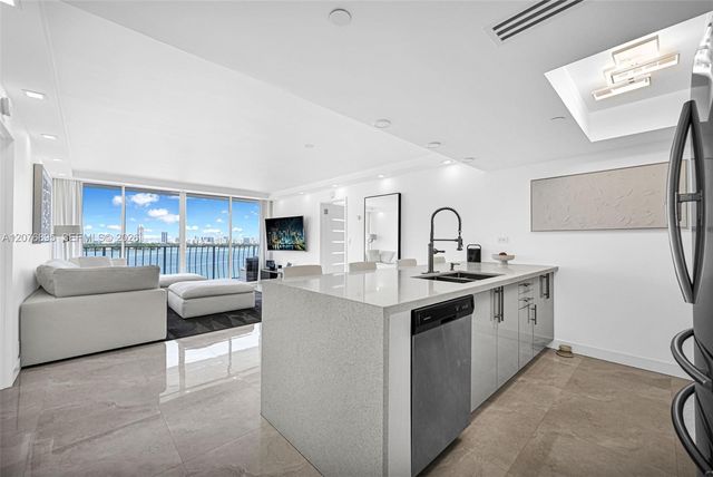 7601 E Treasure Drive 1419, North Bay Village, FL 33141
